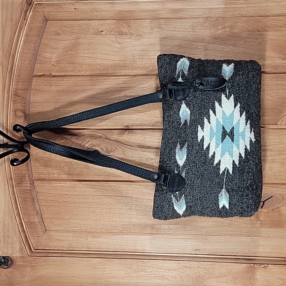 Woven Wool & Leather Shoulder Bag - Picture 5 of 15